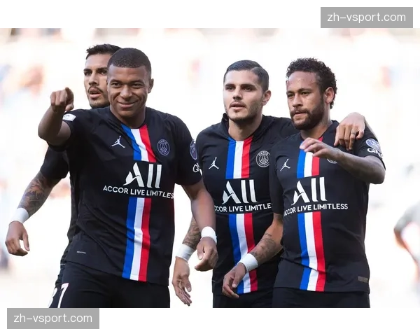 巴黎圣日耳曼公布对阵勒阿弗尔大名单，伤愈复出中场核心入选